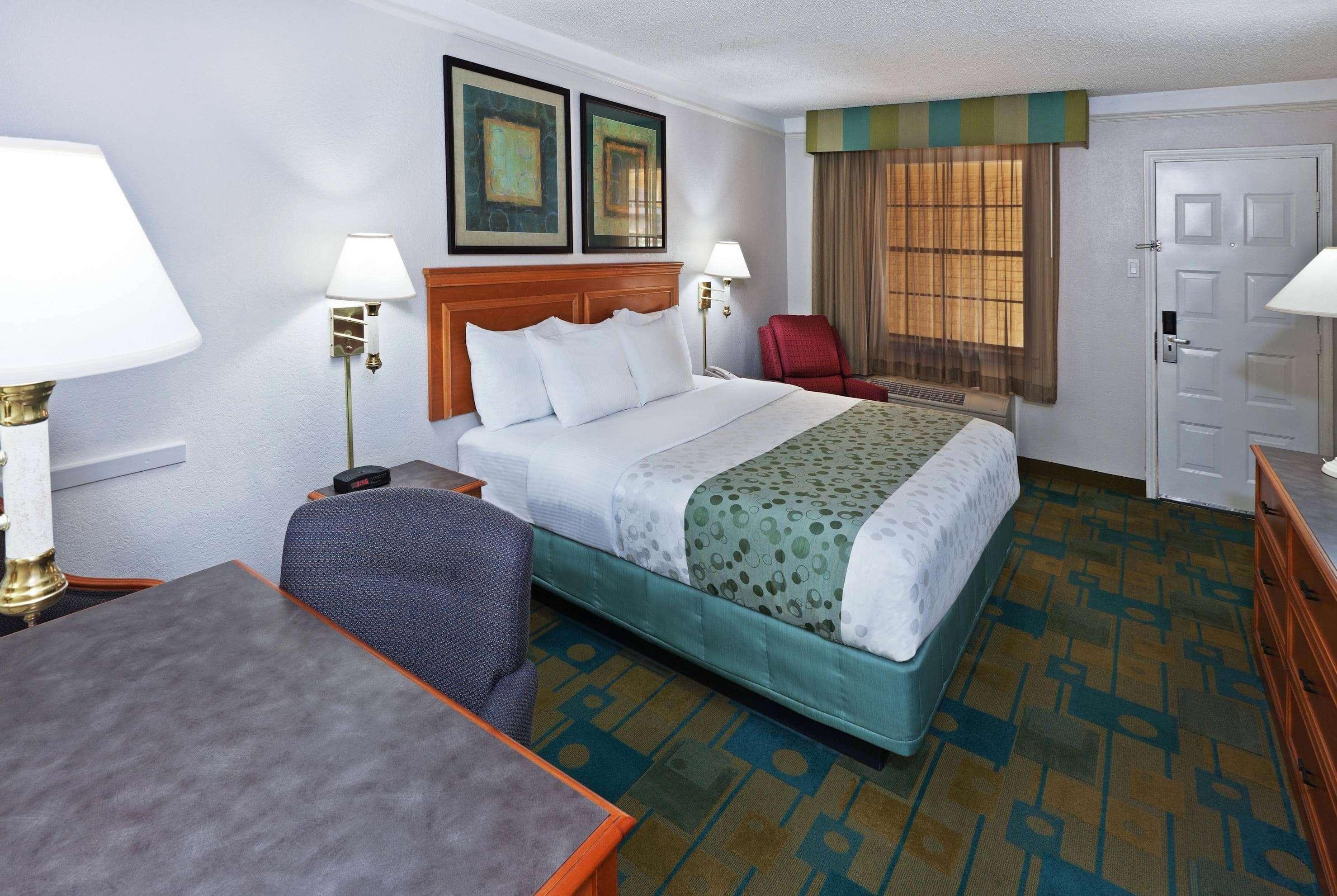 La Quinta By Wyndham Oltorf