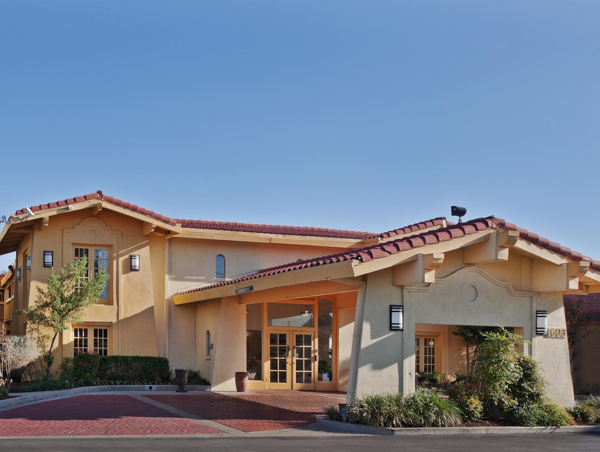 Hotel La Quinta By Wyndham Oltorf Austin