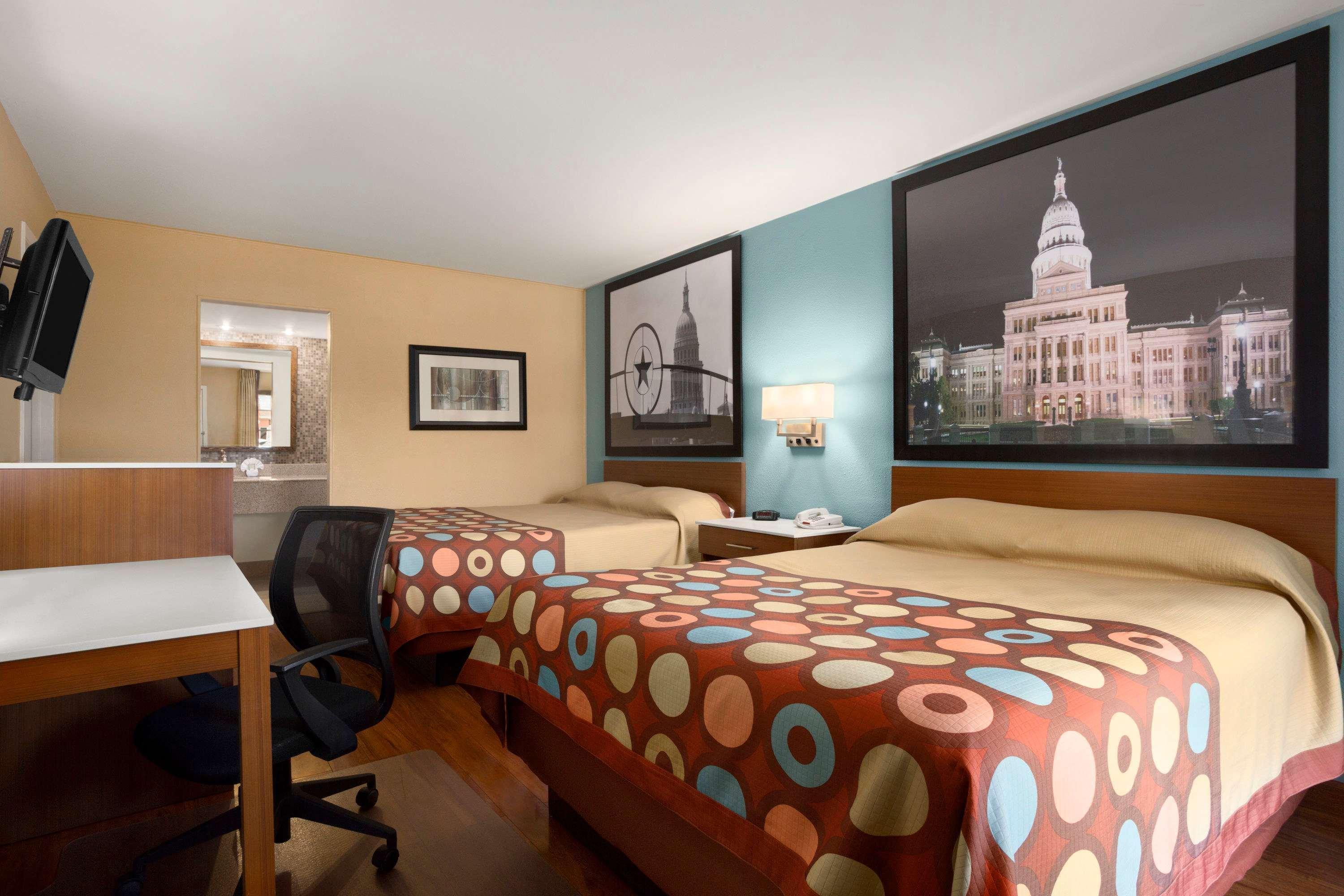 Super 8 By Wyndham Downtown/capitol Area 2* Austin
