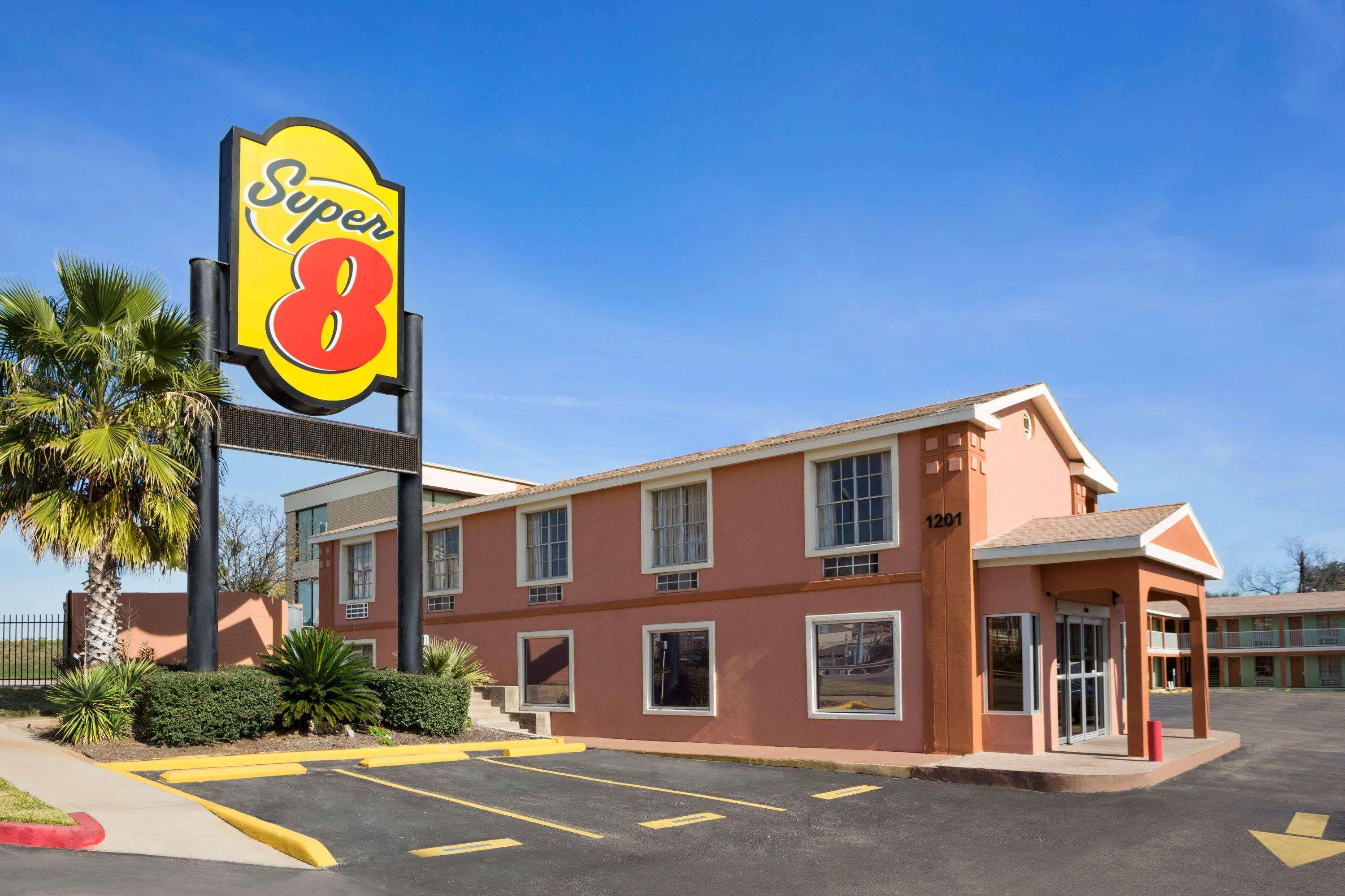 Motel Super 8 By Wyndham Downtown/capitol Area Austin