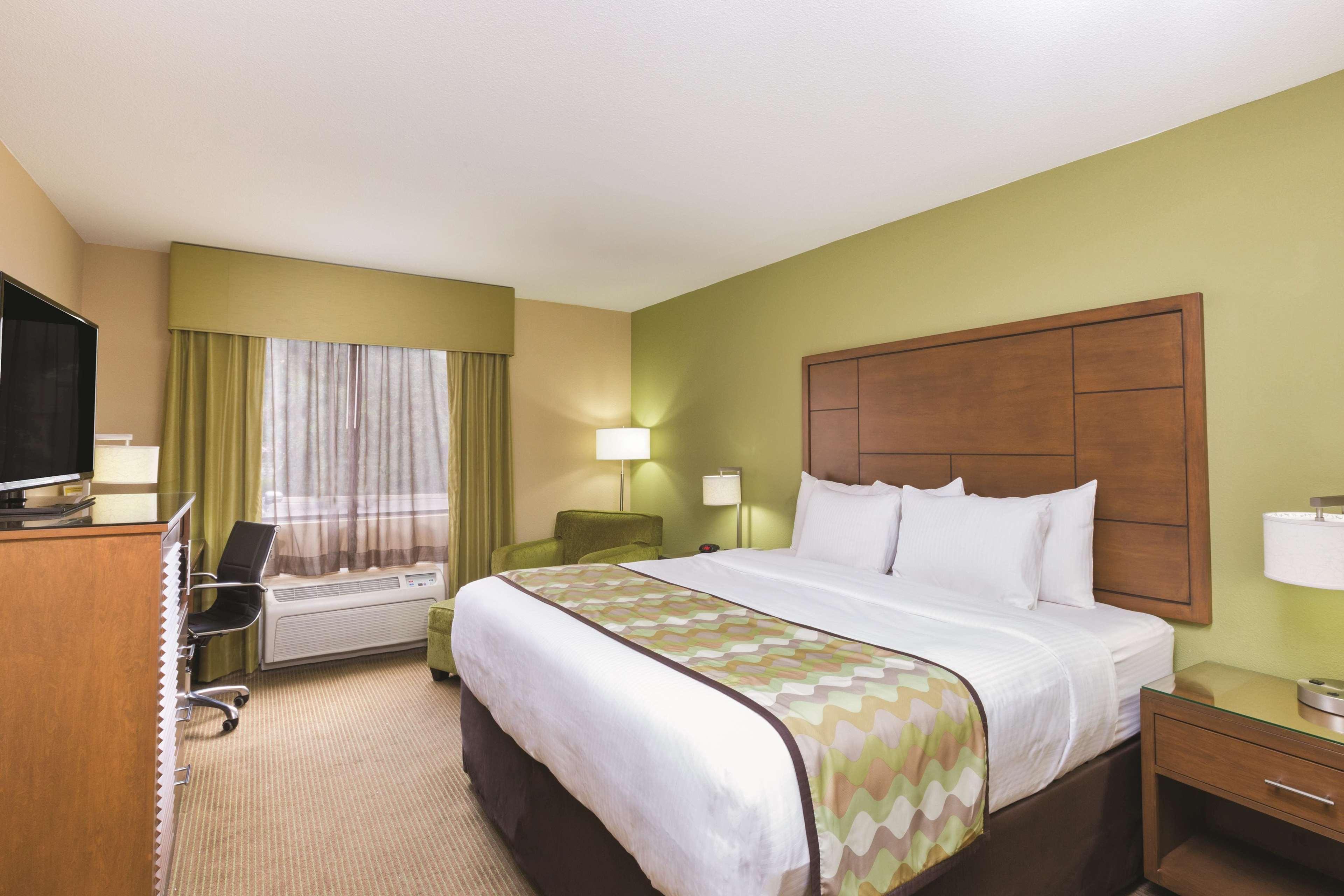 Hotel La Quinta By Wyndham North 3*
