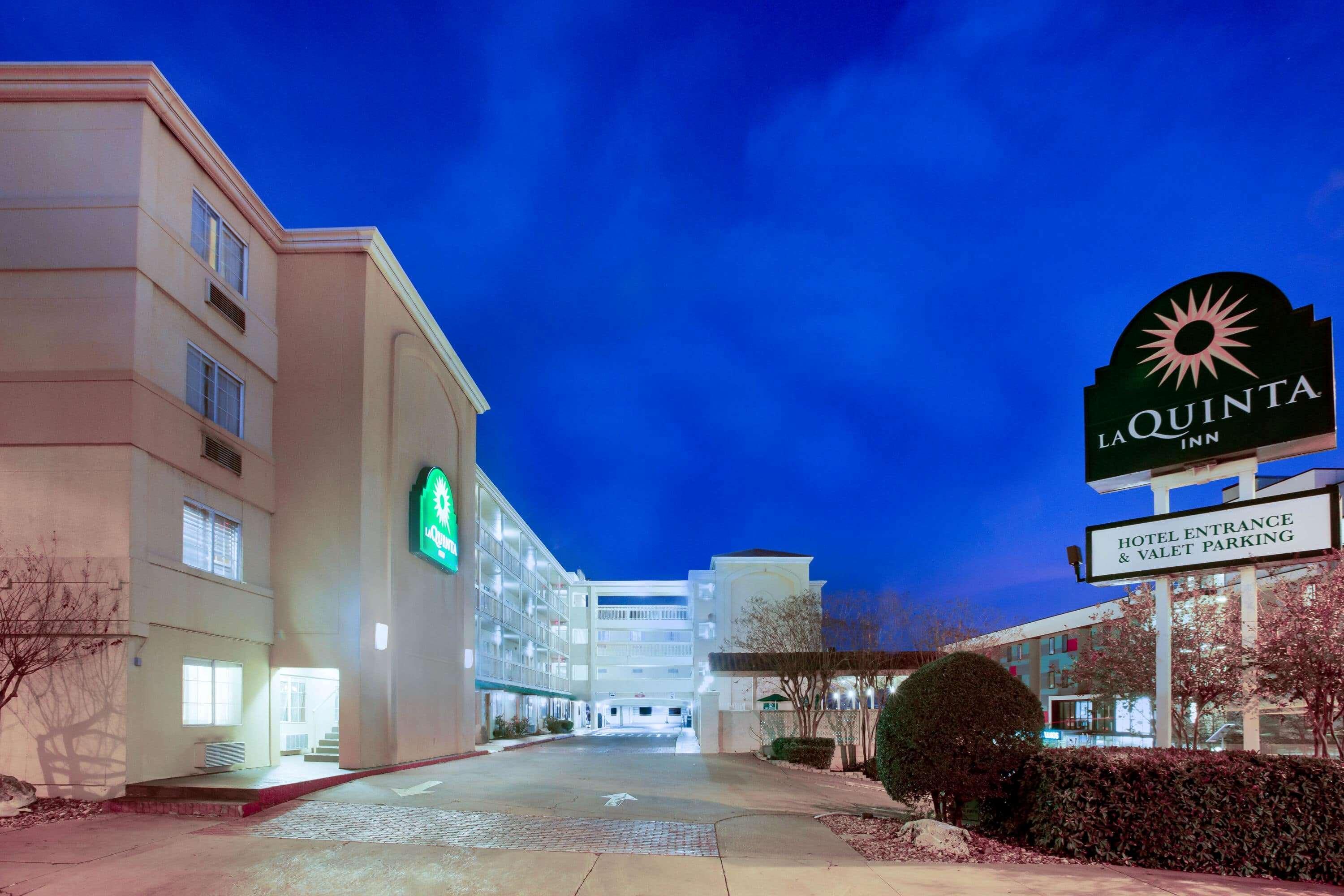 Hotel La Quinta By Wyndham Capitol / Downtown