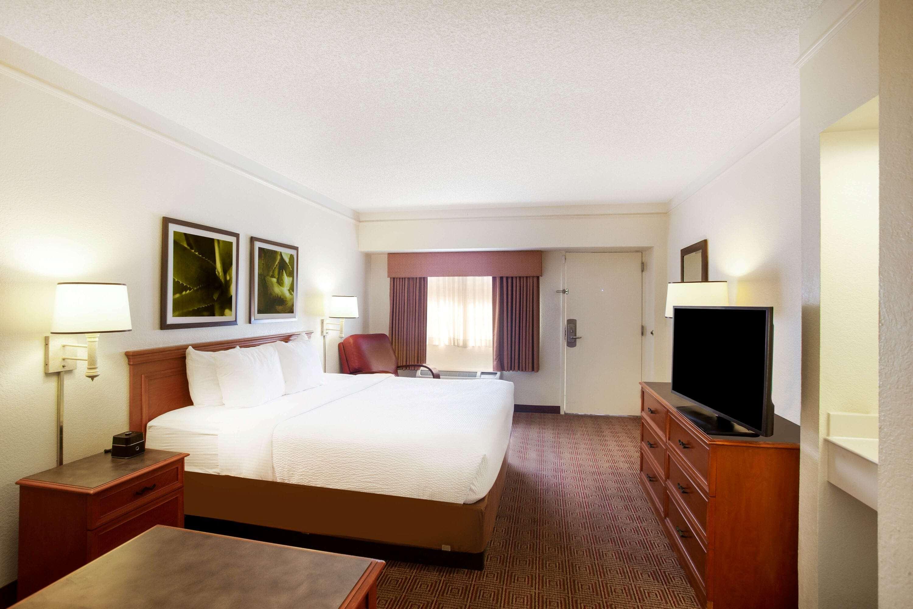 Hotel La Quinta By Wyndham Capitol / Downtown Austin