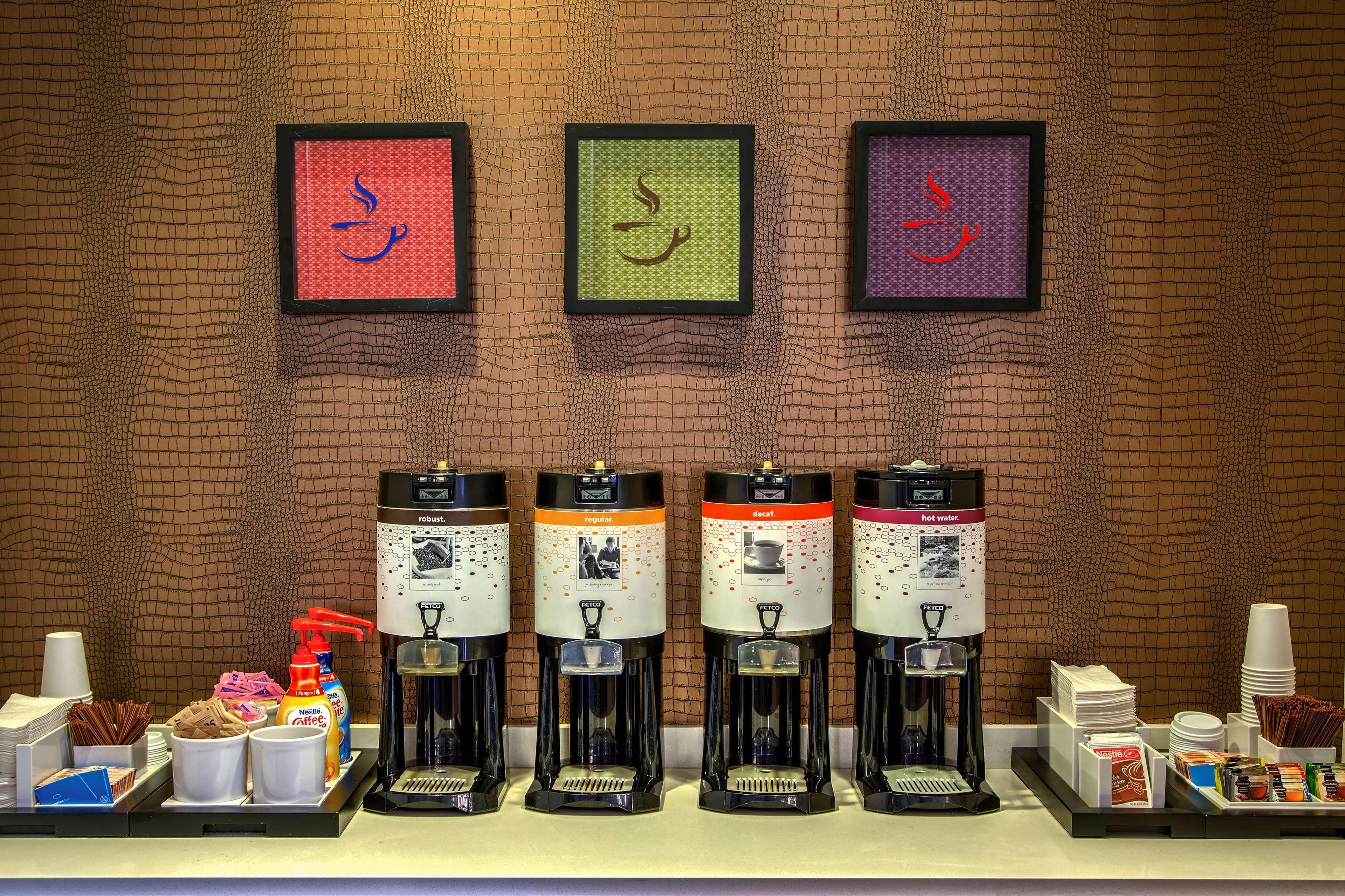 Hampton Inn & Suites Austin-Downtown/Convention Center 3* Austin