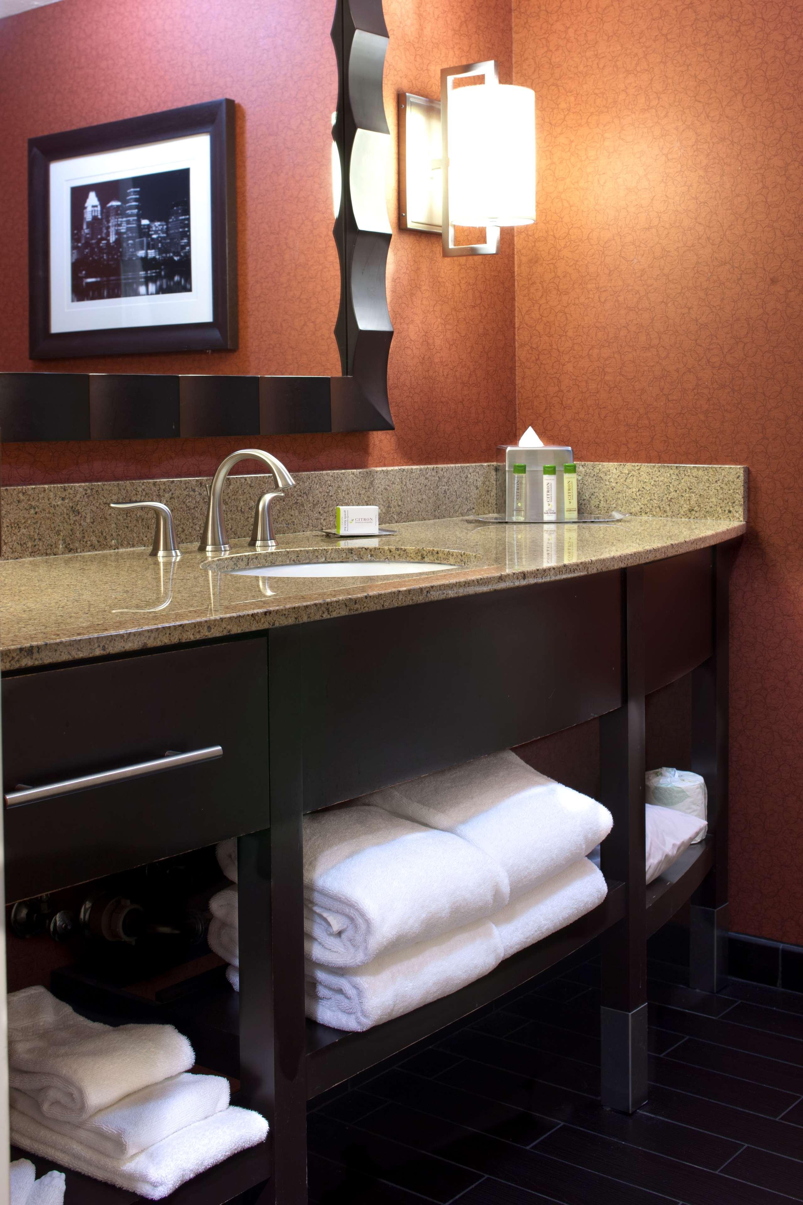 Hotel Doubletree By Hilton Austin-university Area