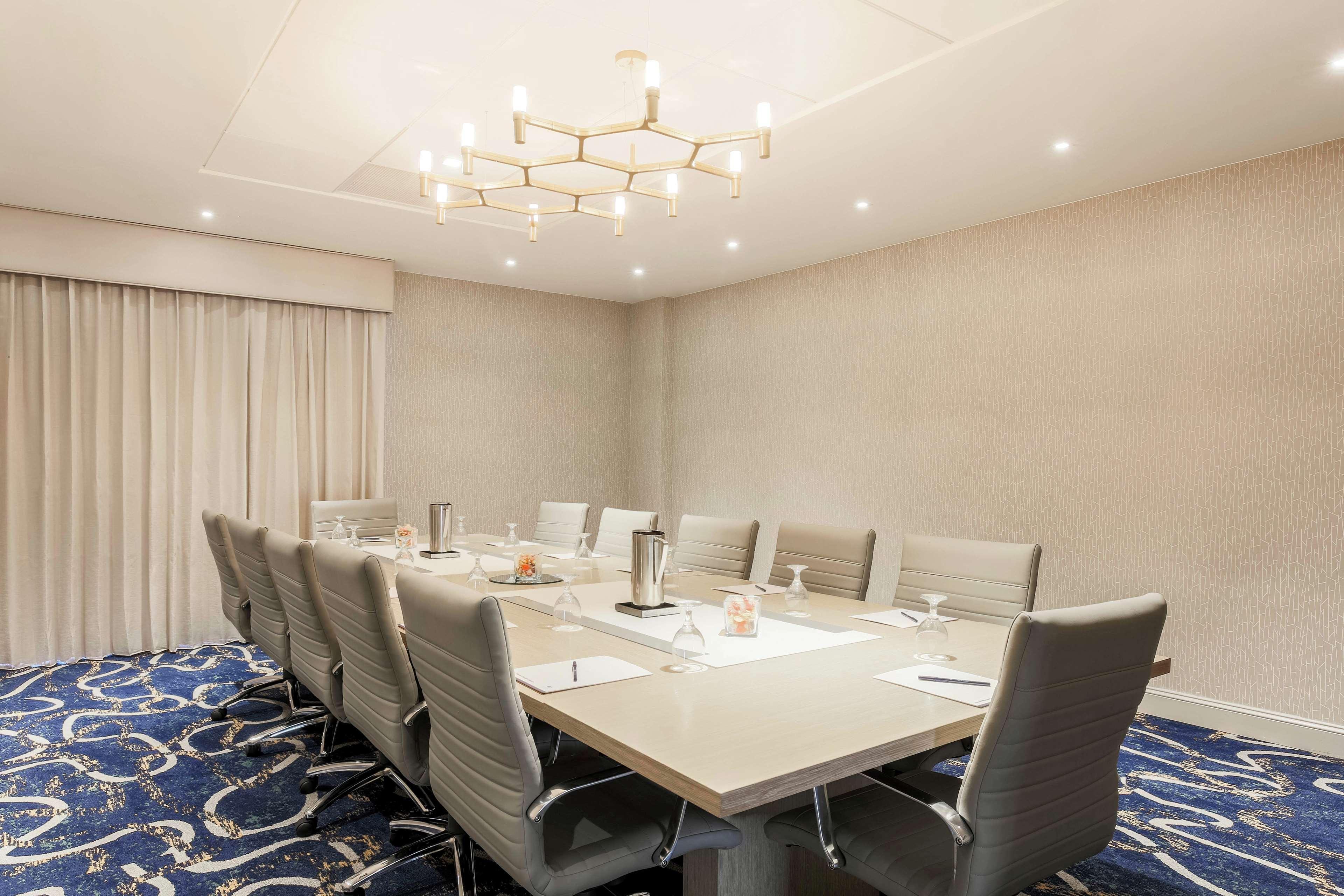 Doubletree By Hilton Austin-university Area Hotel