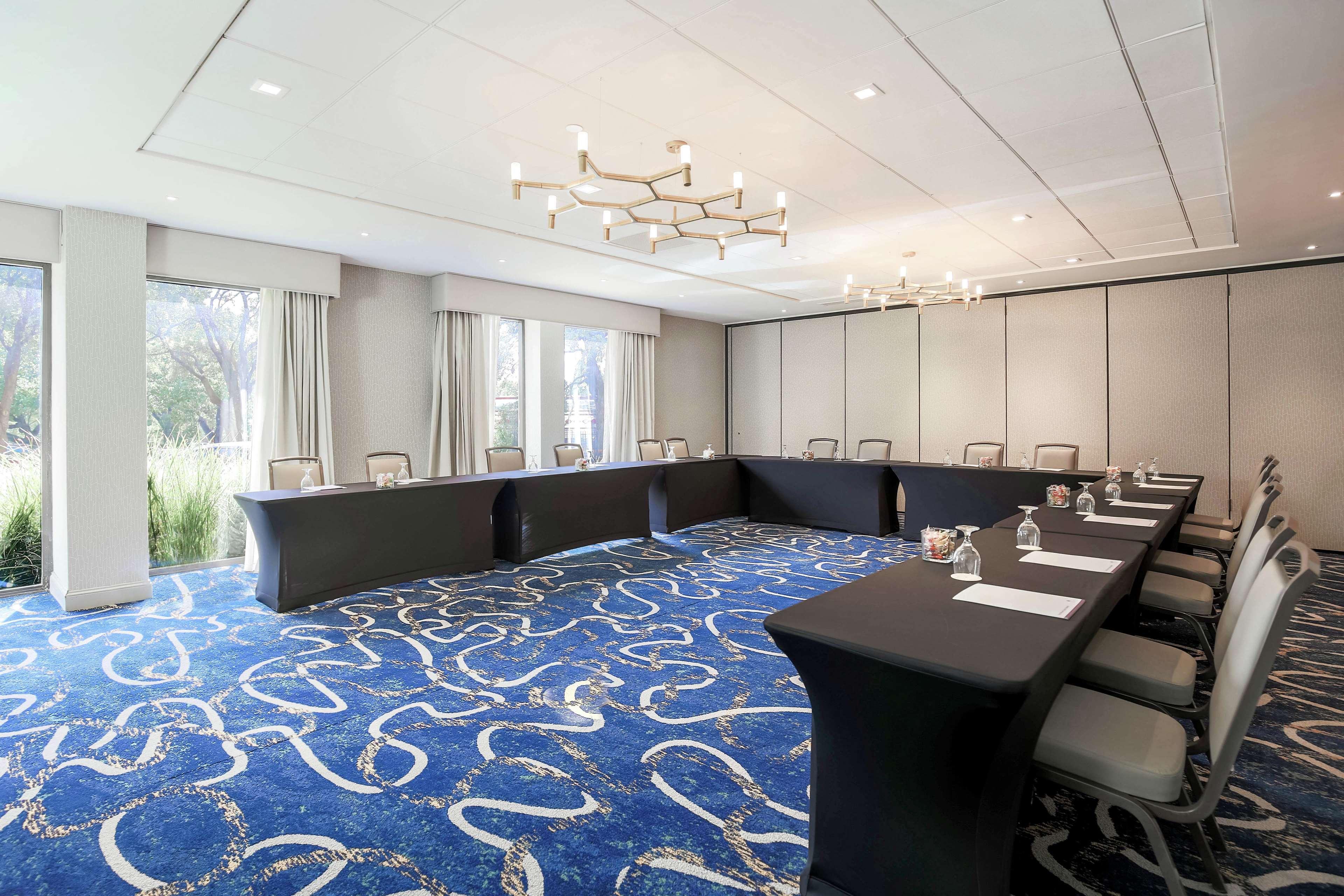 Doubletree By Hilton Austin-university Area