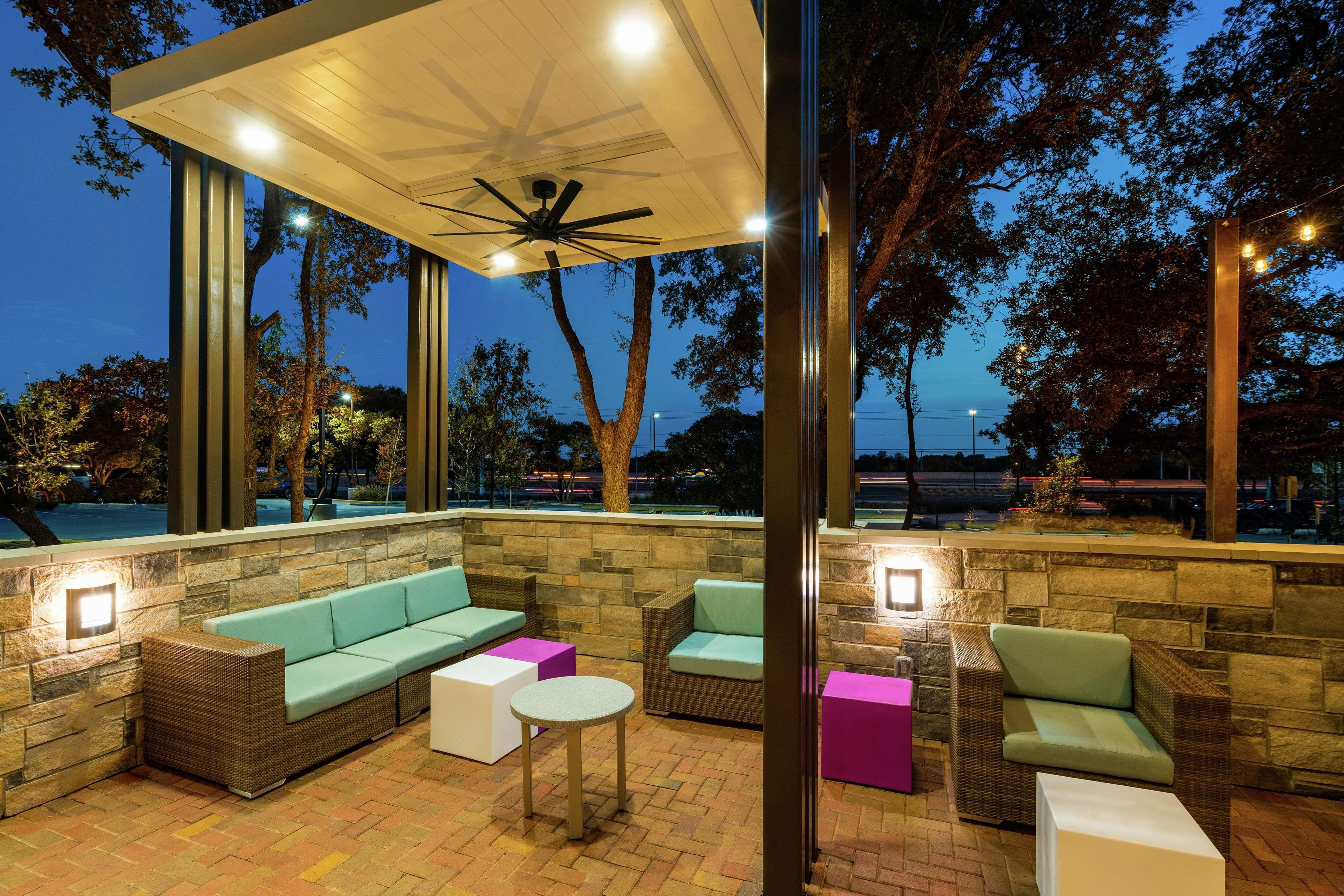 Hilton Garden Cedar Park 3*