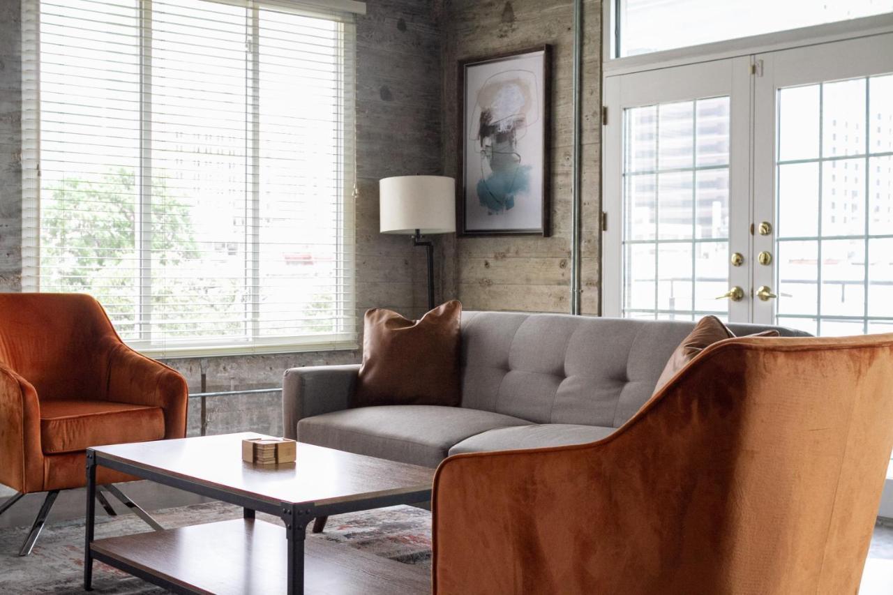 The Guild Lofts On 5th Apartment