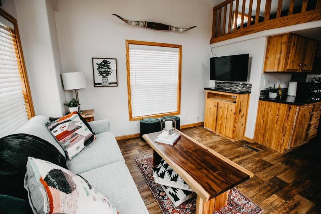 The Longhorn - At Rim Rock Holiday home Austin