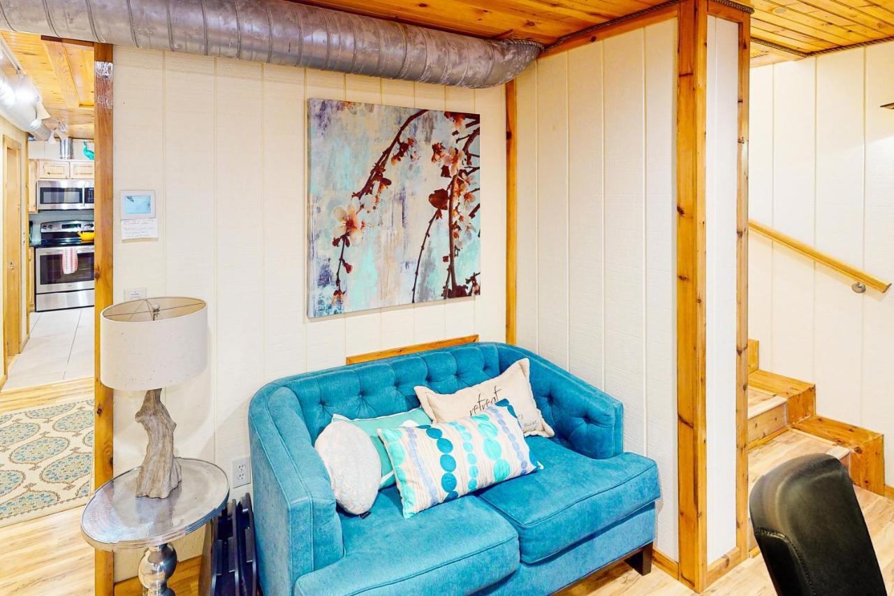 Cabin-style Book House & Writing Barn Holiday home *
