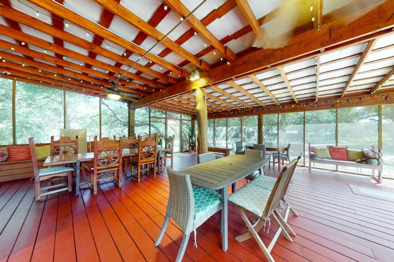 Cabin-style Book House & Writing Barn * Austin