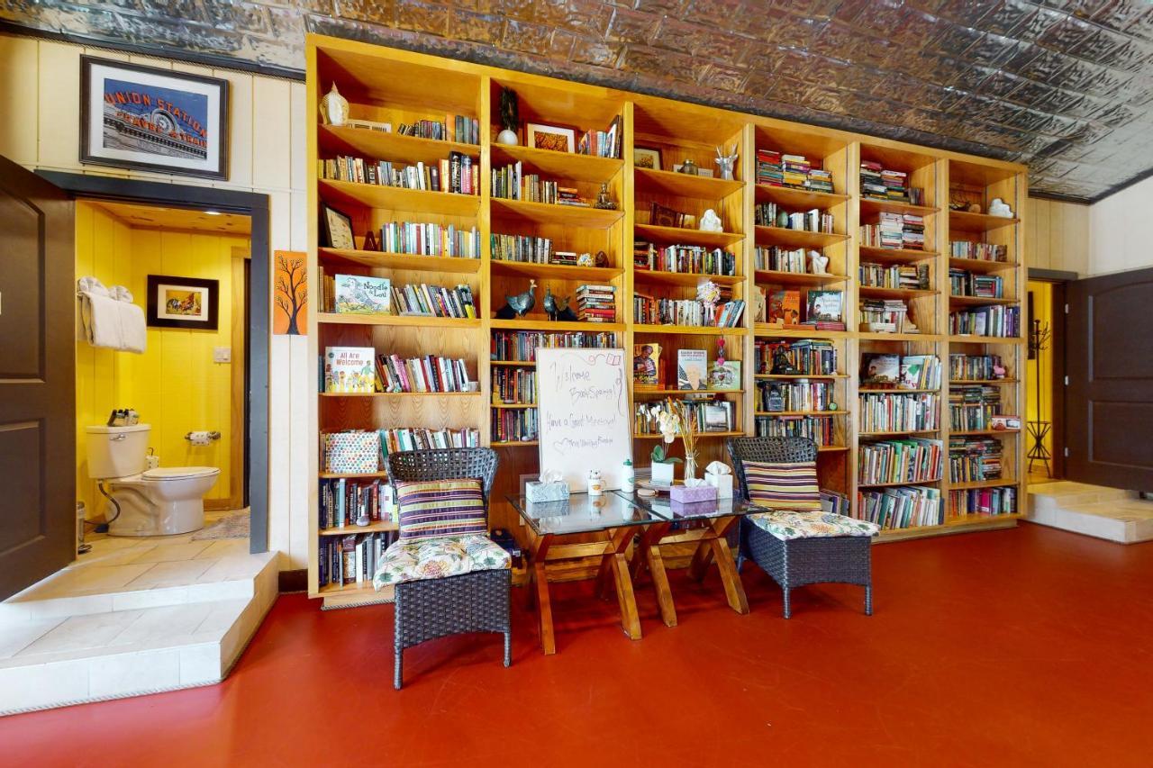 Cabin-style Book House & Writing Barn *