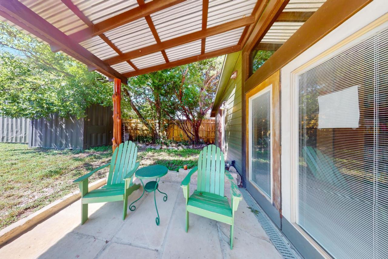 Cabin-style Book House & Writing Barn Austin