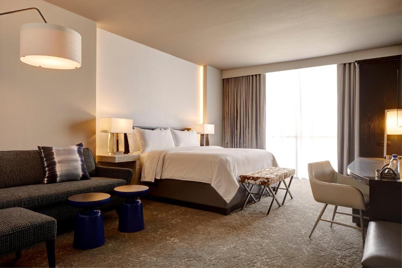 Archer Hotel