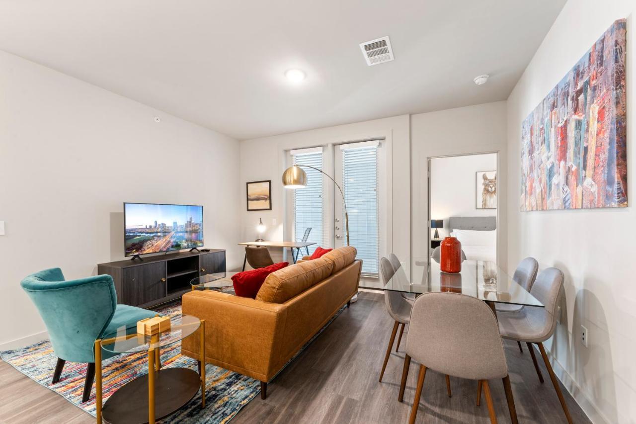 Luxury Central Apts - Free Parking, Gym, Fast Wifi * Austin