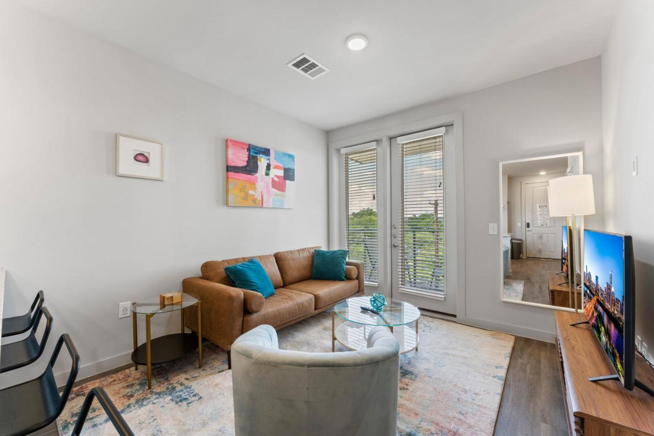 Luxury Central Apts - Free Parking, Gym, Fast Wifi Austin