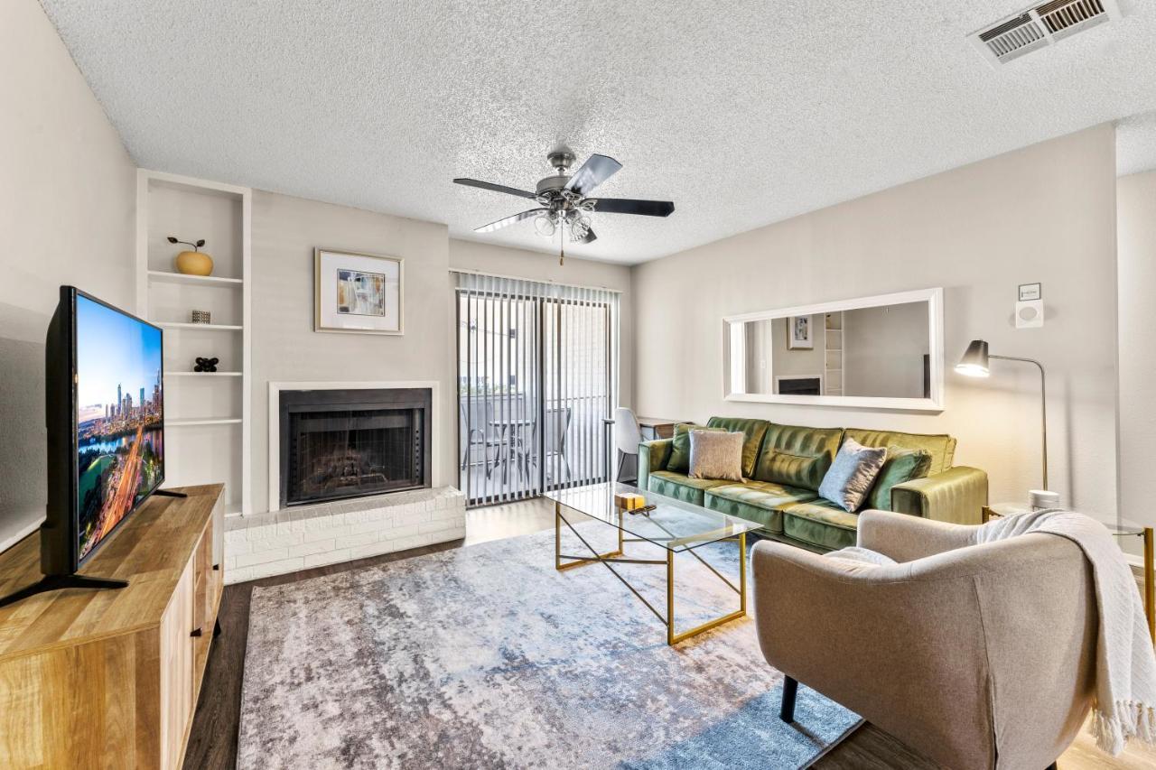 Vivant - Sola Chic King Bed Suites, Close To Downtown Apartment