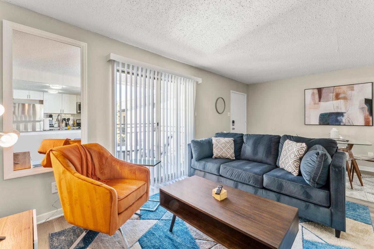 Apartment Vivant - Sola Chic King Bed Suites, Close To Downtown *