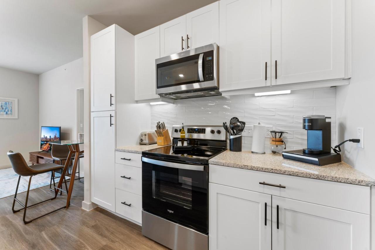 Apartment Luxury Central Apts - Free Parking, Gym, Fast Wifi Austin