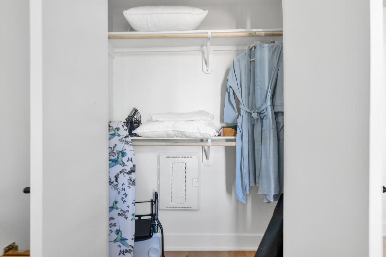 Upscale Rainey St Homes - Peloton, Gym, Rooftop Pool, Wifi Included Austin