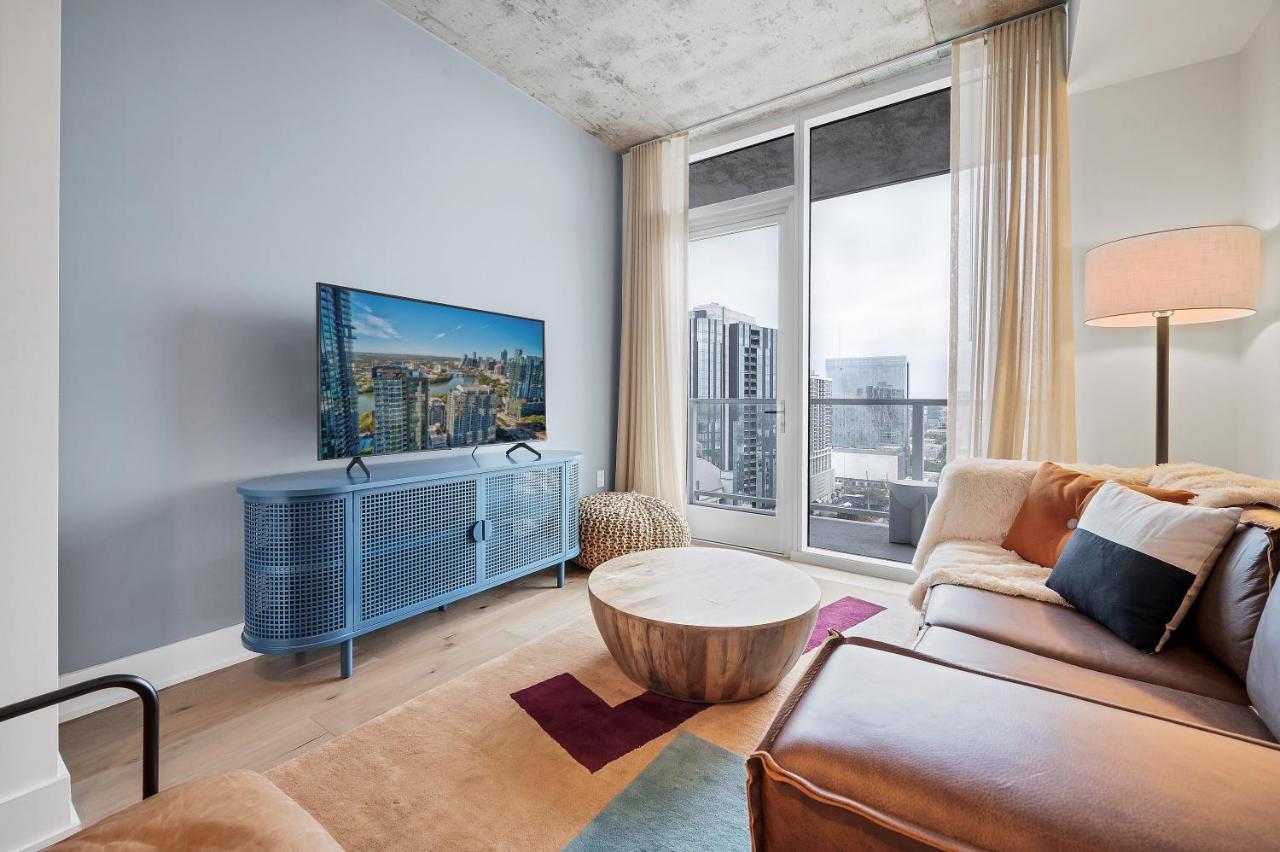 Aparthotel Upscale Rainey St Homes - Peloton, Gym, Rooftop Pool, Wifi Included Austin