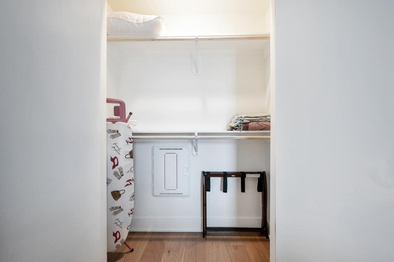 Aparthotel Upscale Rainey St Homes - Peloton, Gym, Rooftop Pool, Wifi Included