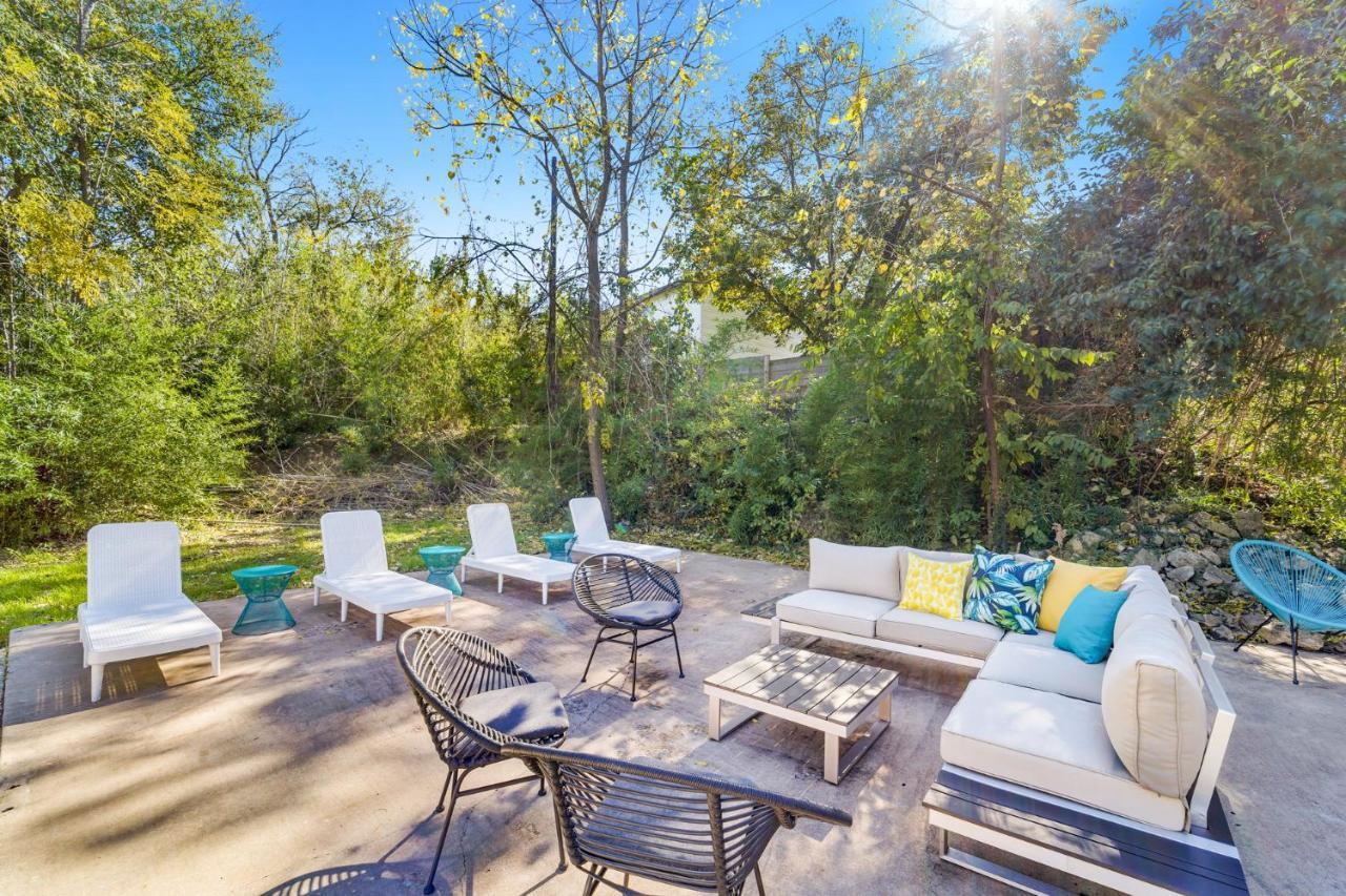 Holiday home Pet-friendly Duplex, Big Shared Yard In Charming Historic Travis Heights! *