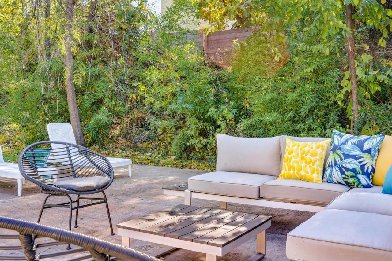 Pet-friendly Duplex, Big Shared Yard In Charming Historic Travis Heights! Holiday home *
