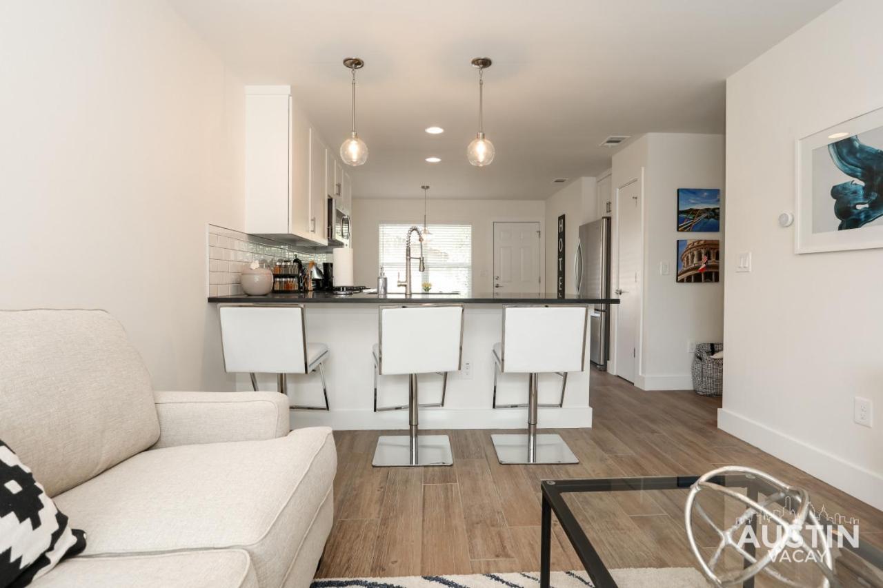 Bright Space Close To Beer Gardens Coffee Apartment