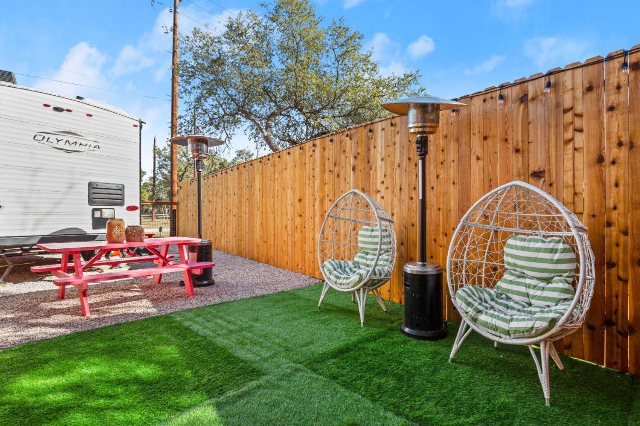 Holiday home Park Access! Bars & Restaurants Close-by! Outdoor Heater