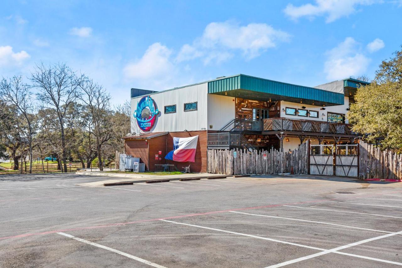 Holiday home Park Access! Bars & Restaurants Close-by! Outdoor Heater *