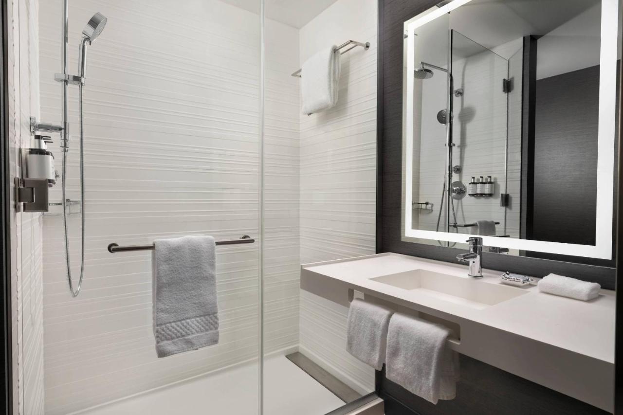 Ac By Marriott Austin-university Hotel