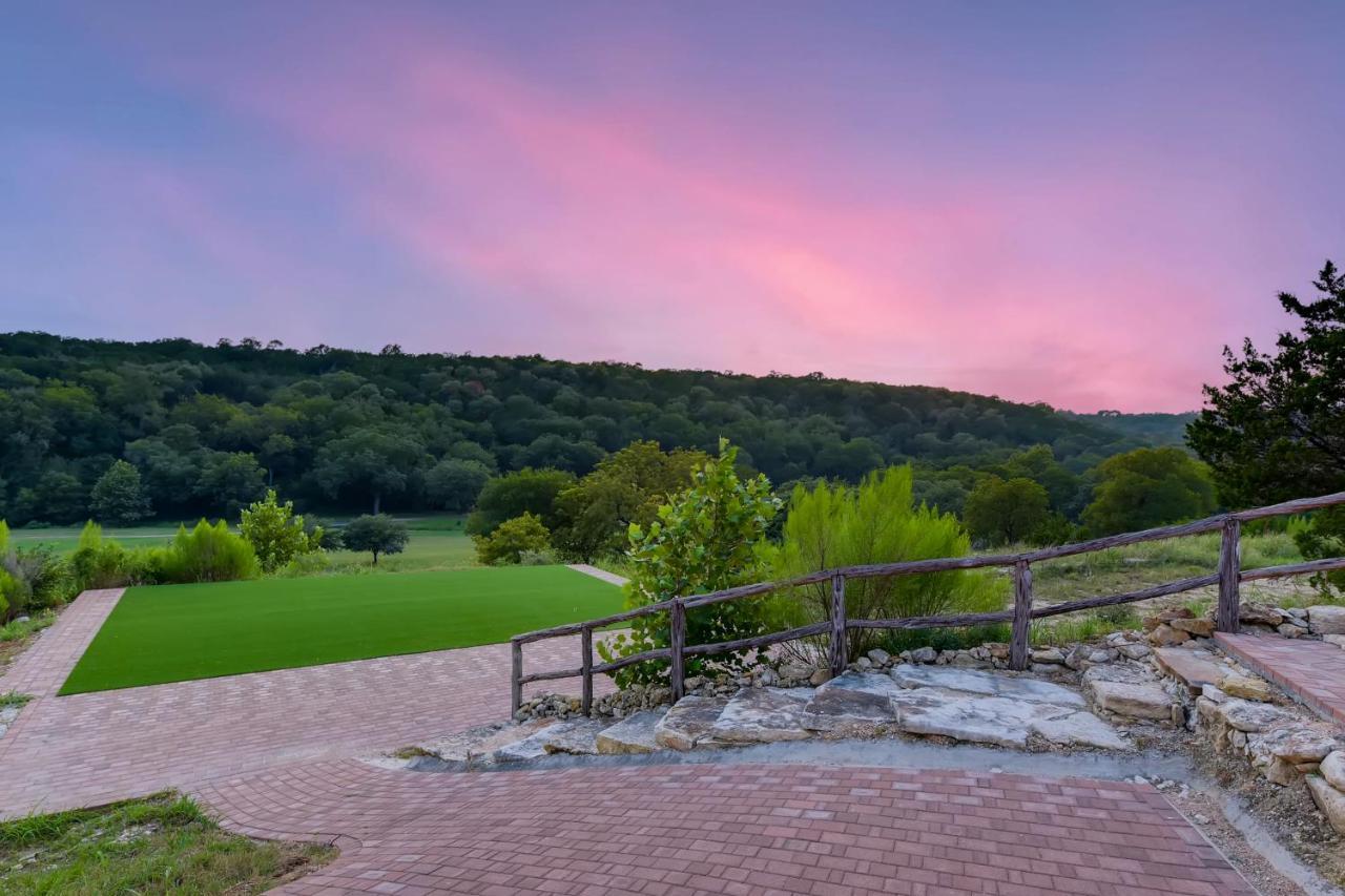 An Estate Designed For Sxsw Artists - By Pmi Metro Villa *