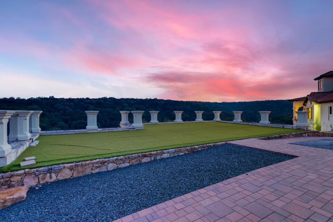 An Estate Designed For Sxsw Artists - By Pmi Metro