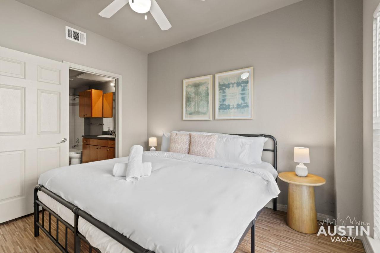 Cute And Comfy By The Of Texas Apartment