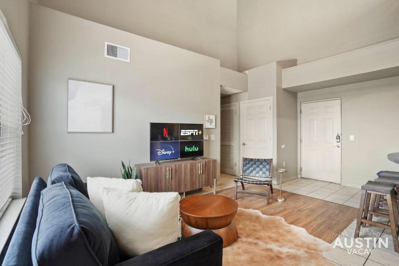 Balcony Views And Ideal West Campus Location * Austin
