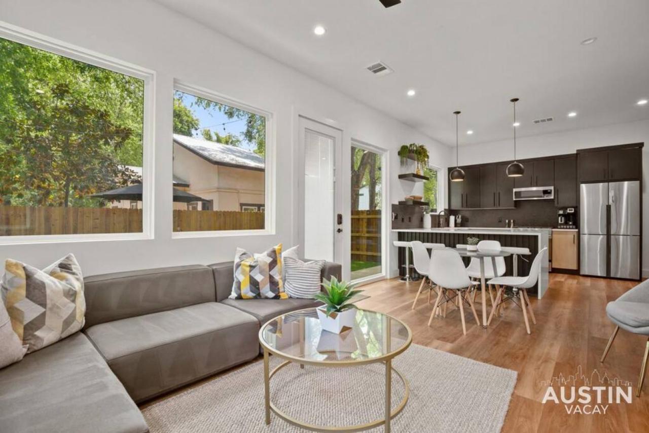 Super Stunning Back House W Terrace In East Chavez Austin