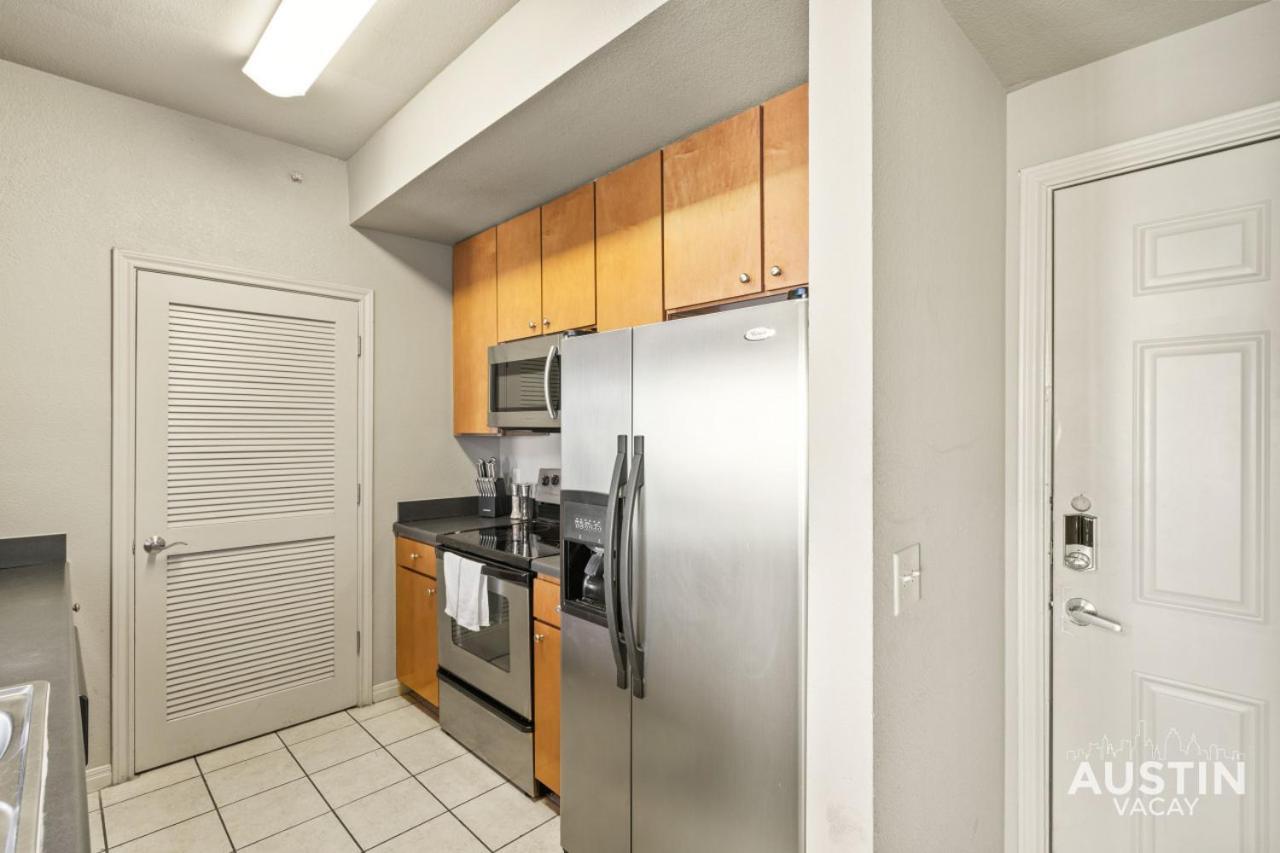 Cute And Comfy By The Of Texas Apartment *