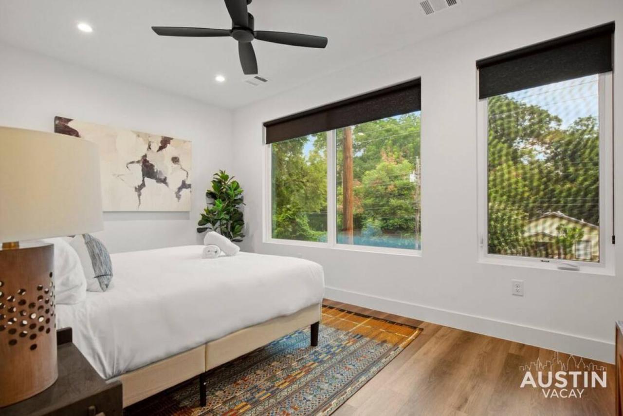 Modern Luxury - Minutes From Lady Bird Holiday home Austin