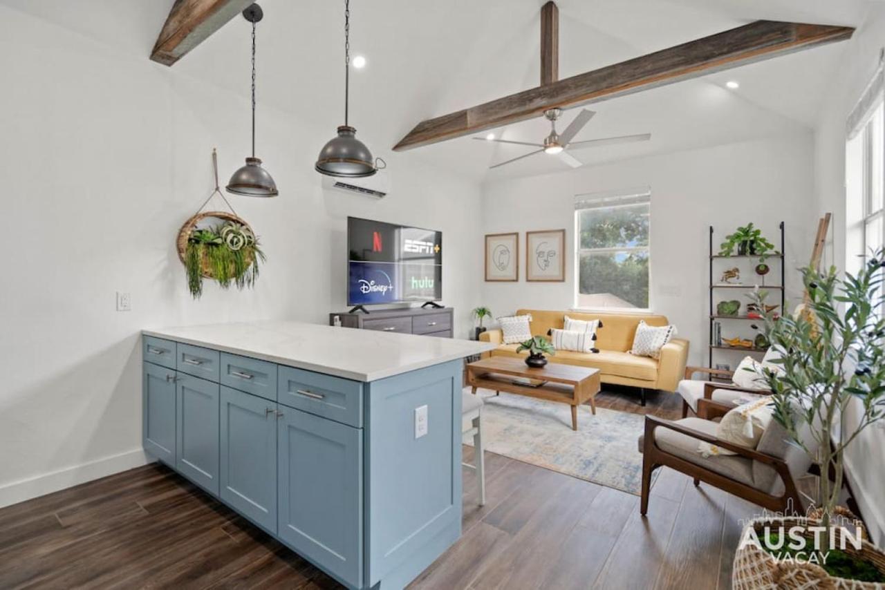 Brand-new Unit For Rnr Minutes From Downtown Apartment