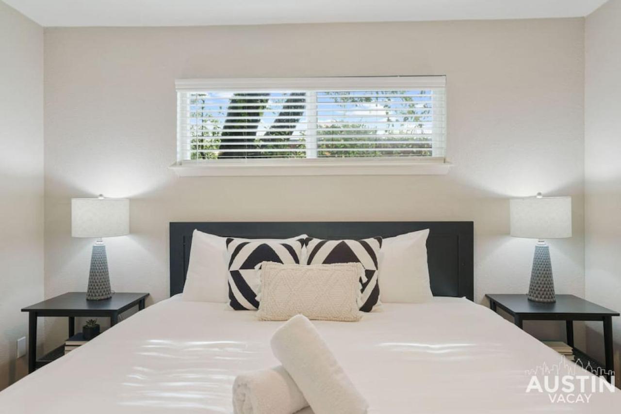 Pet Friendly W Pool Near Mueller Free Parking
