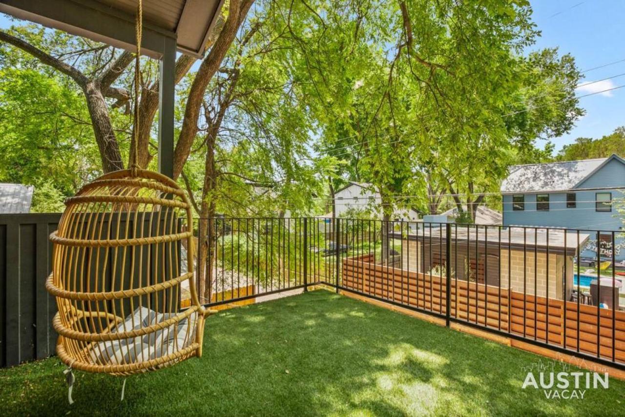 Holiday home Super Stunning Back House W Terrace In East Chavez Austin
