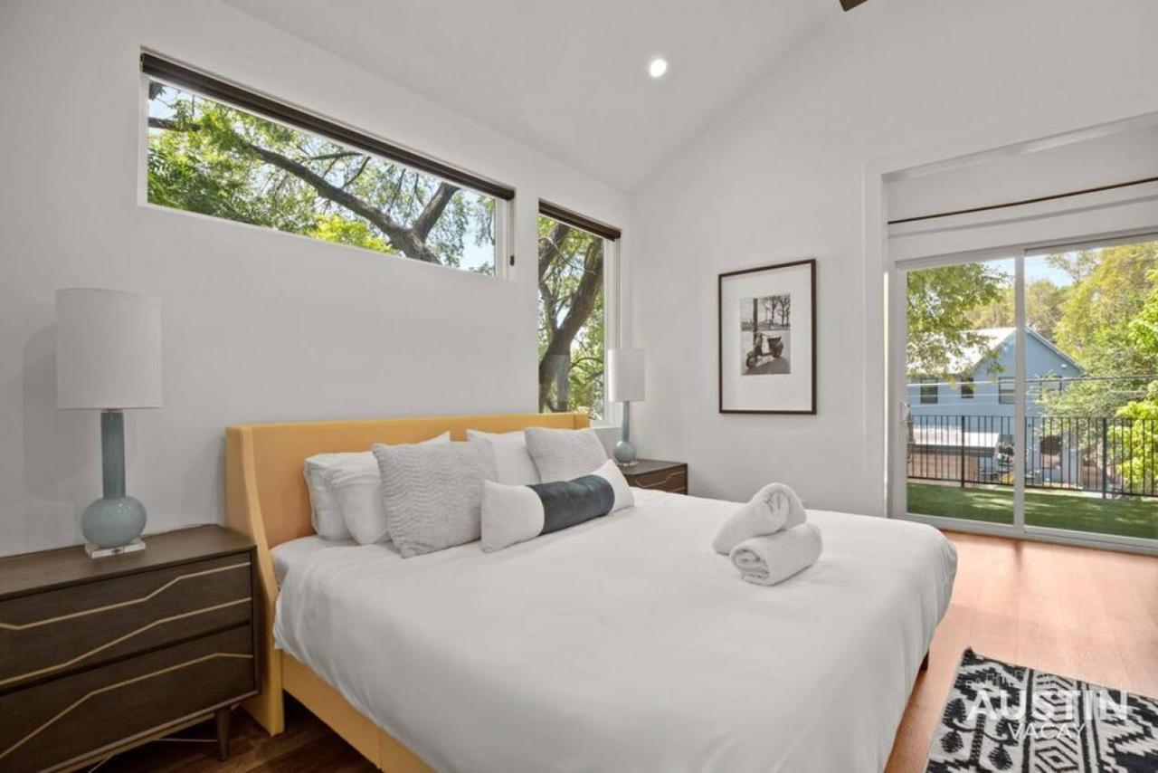 Super Stunning Back House W Terrace In East Chavez * Austin