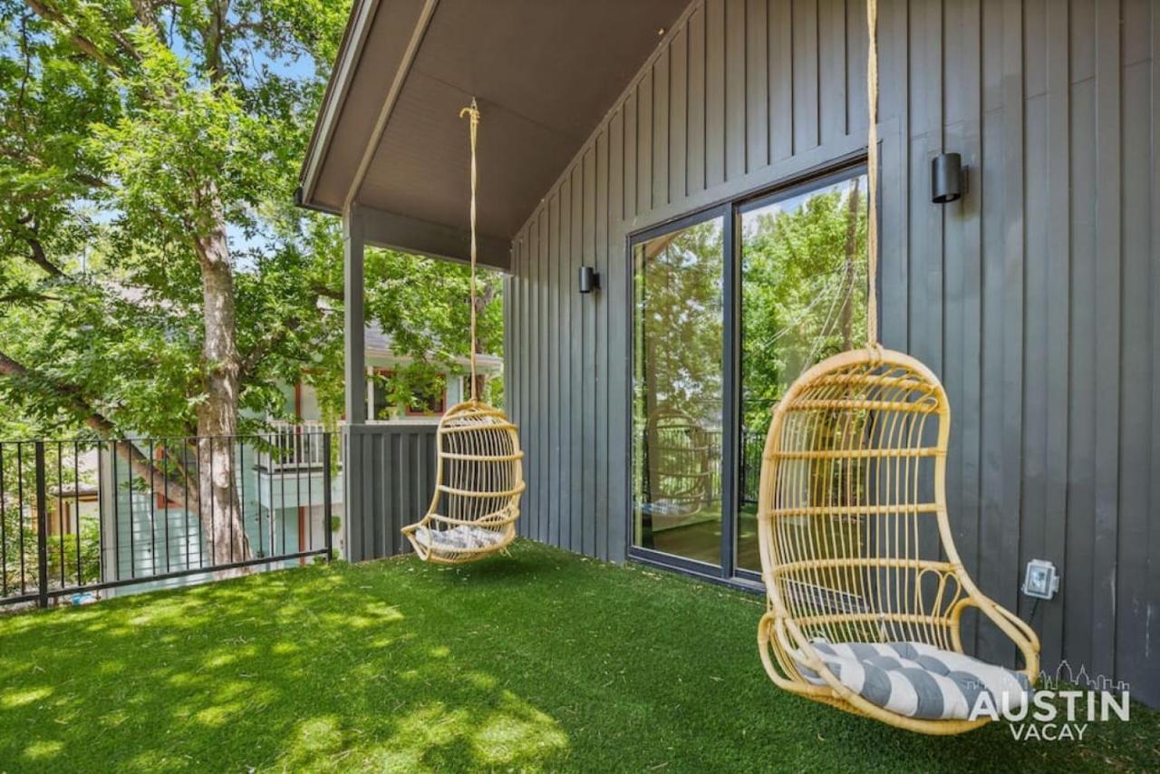 Super Stunning Back House W Terrace In East Chavez Austin