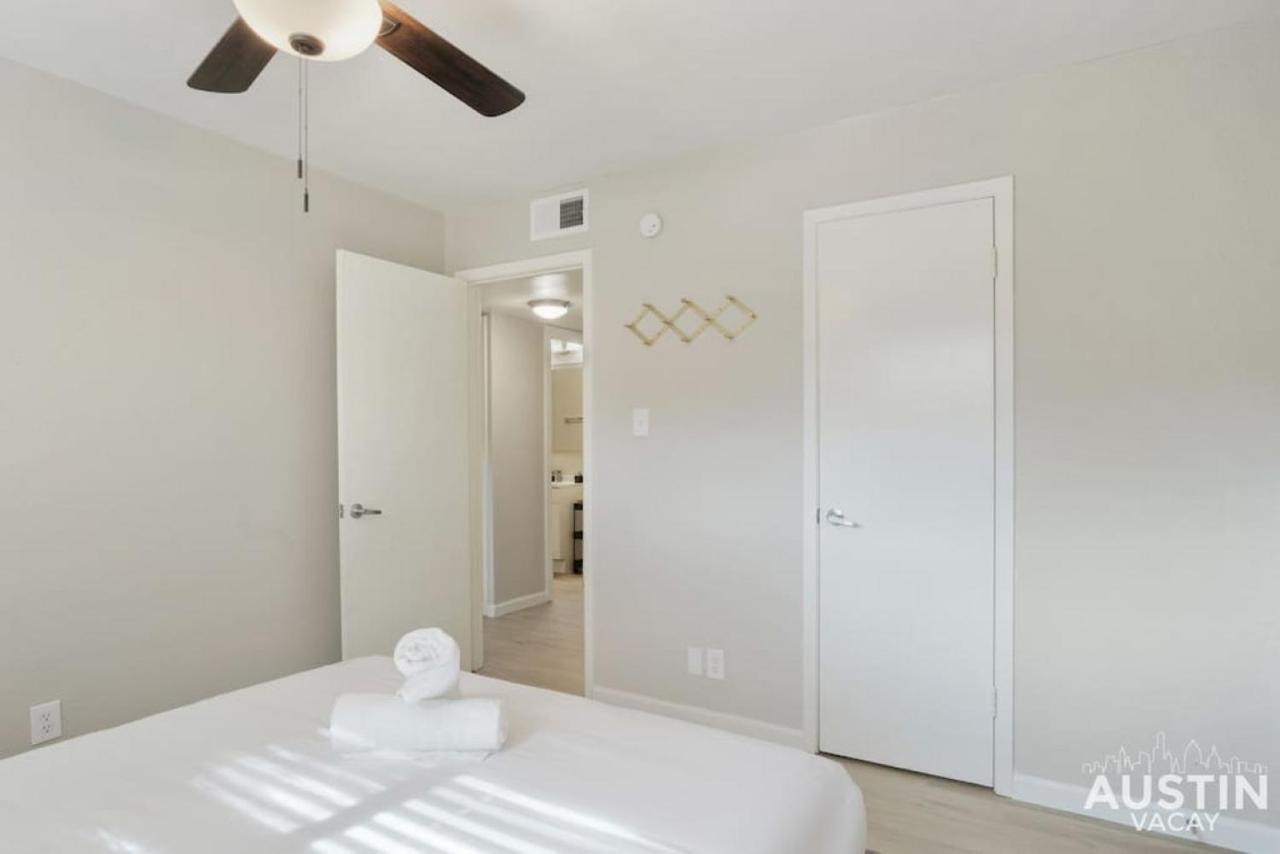 Pet Friendly W Pool Near Mueller Free Parking Apartment