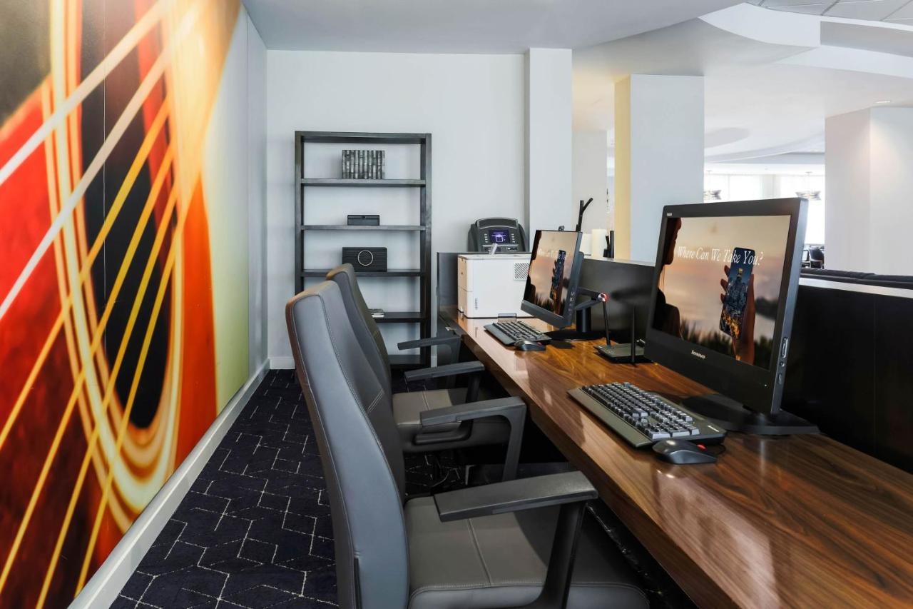 Courtyard Airport Hotel Austin