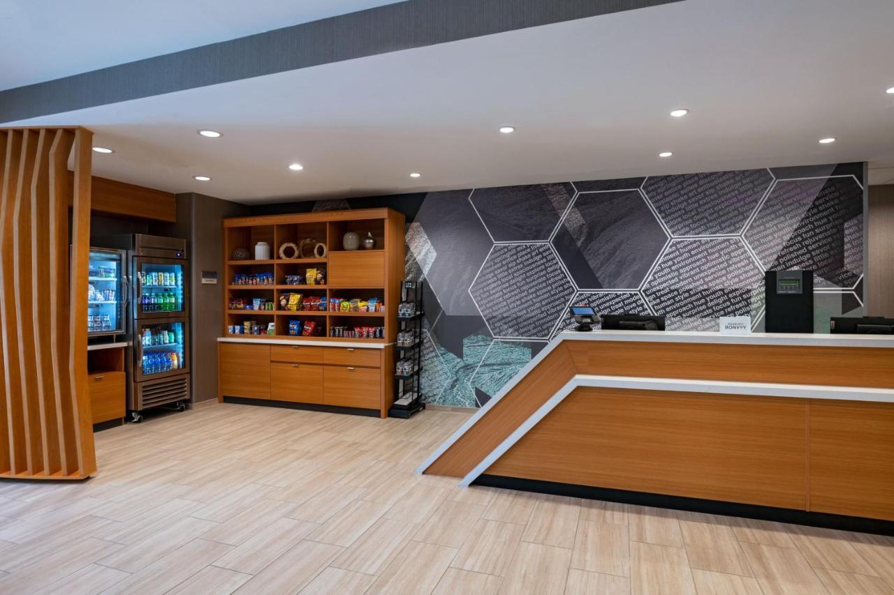 Hotel Springhill By Marriott North 2*