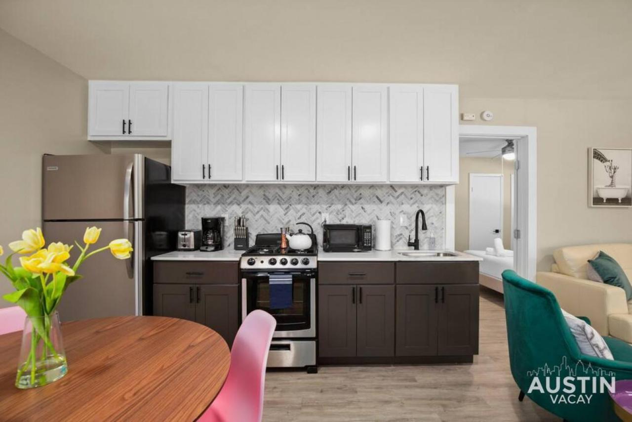 7-minute Walk To Deep Eddy Pool, Parking, And Grill Austin
