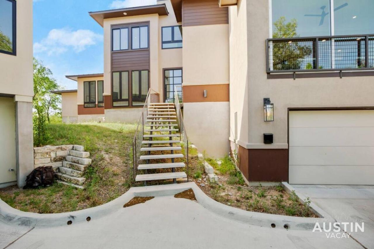 Stunning Two Living And 3-room Primary * Austin